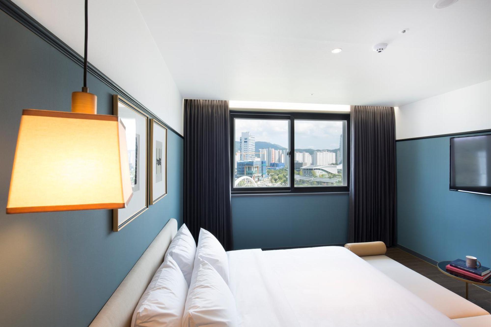 Brown Dot Hotel Jinju Exterior photo